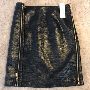 Zippered Metallic Black Skirt NEW